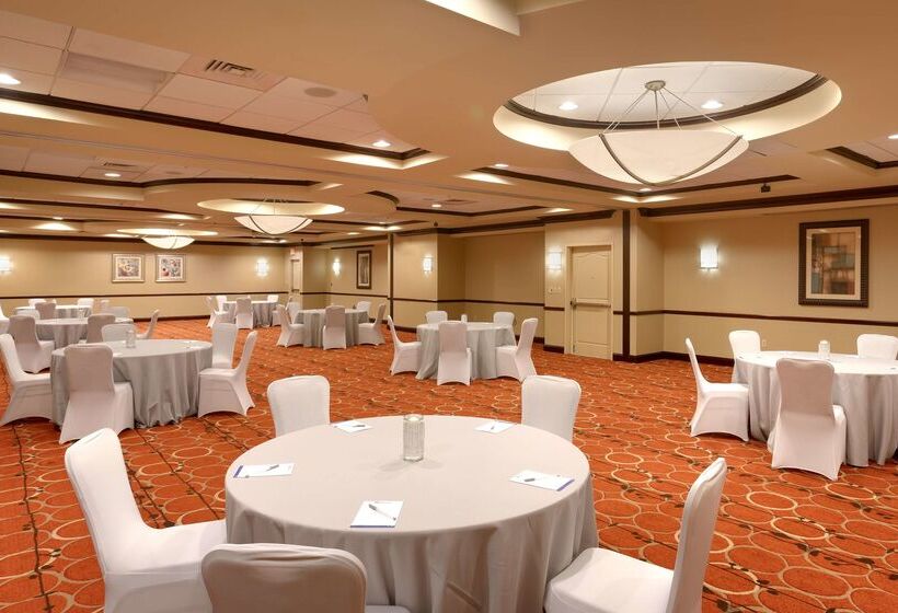 Отель Hilton Garden Inn Clarksville