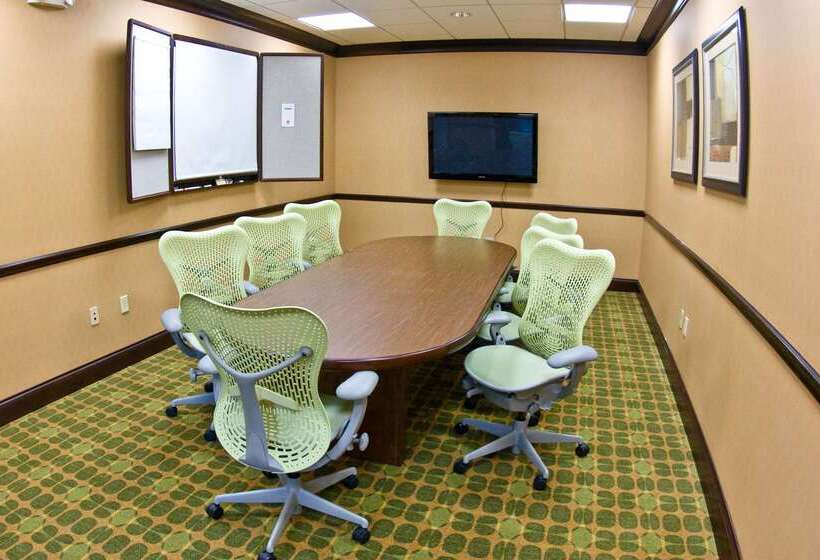 Отель Hilton Garden Inn Clarksville