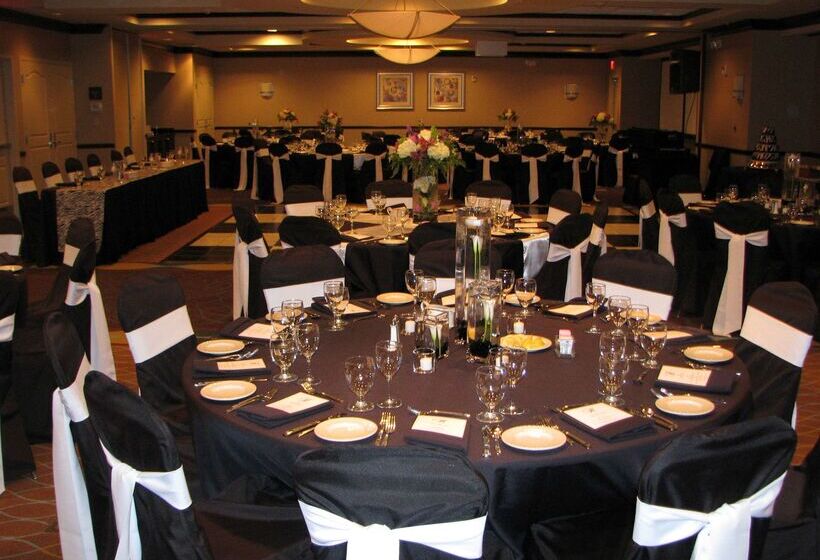 Отель Hilton Garden Inn Clarksville