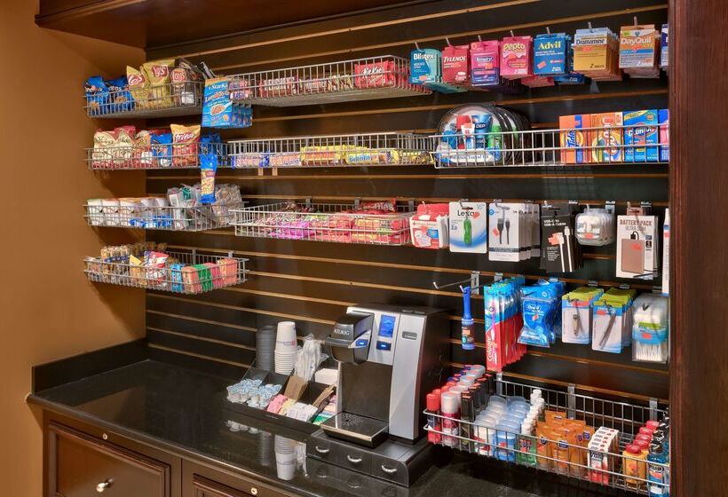 Отель Hilton Garden Inn Clarksville