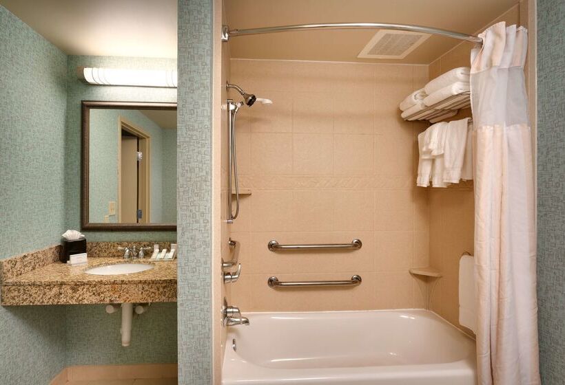 Отель Hilton Garden Inn Clarksville