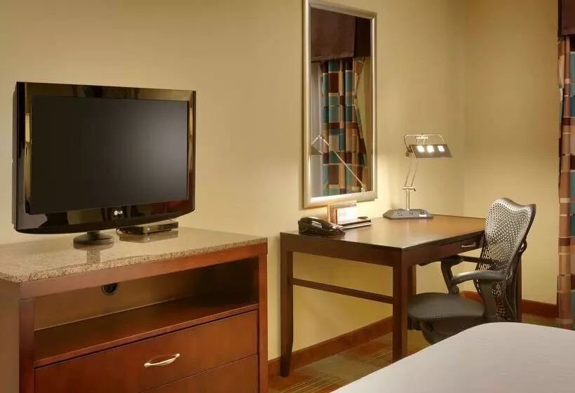 فندق Hilton Garden Inn Clarksville