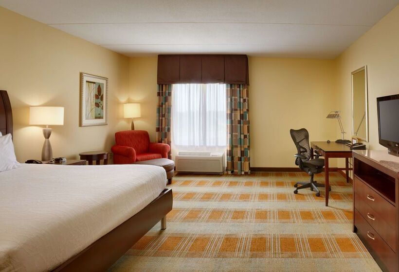 Отель Hilton Garden Inn Clarksville