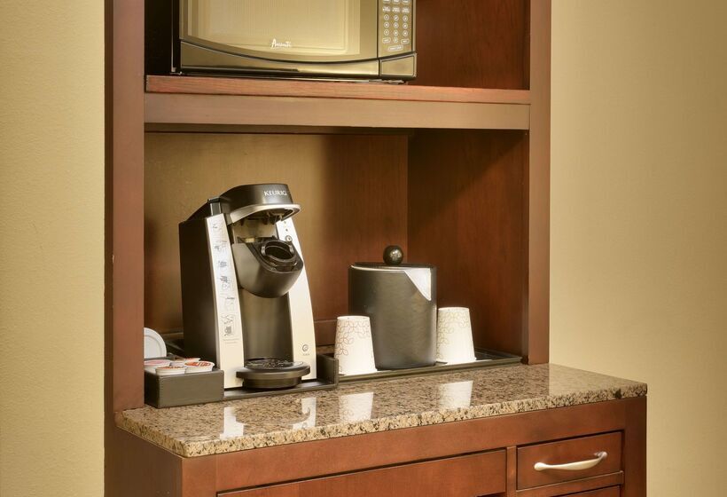 Отель Hilton Garden Inn Clarksville