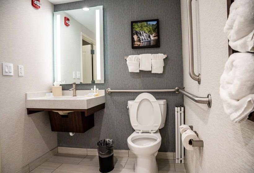 בית מלון כפרי Hilton Garden Inn Fayetteville Fort Liberty