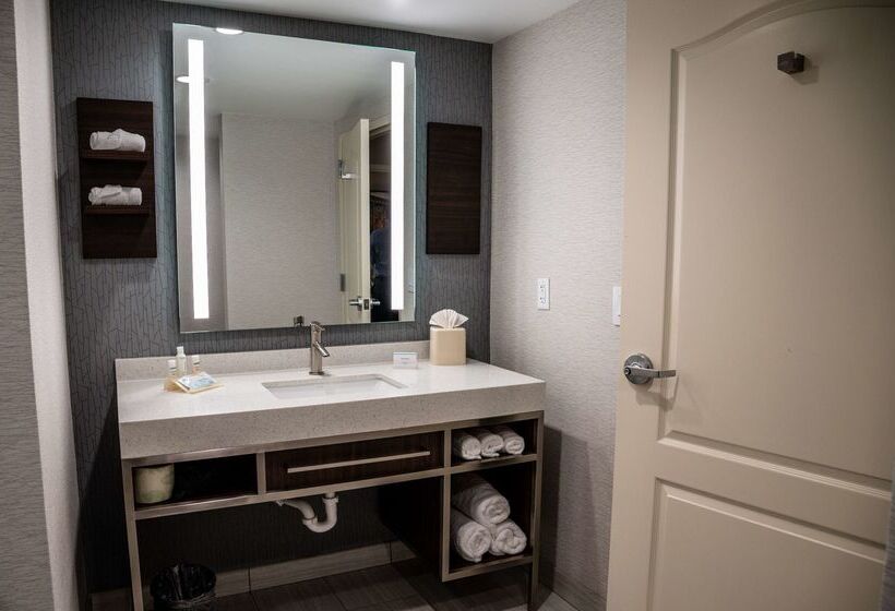 בית מלון כפרי Hilton Garden Inn Fayetteville Fort Liberty