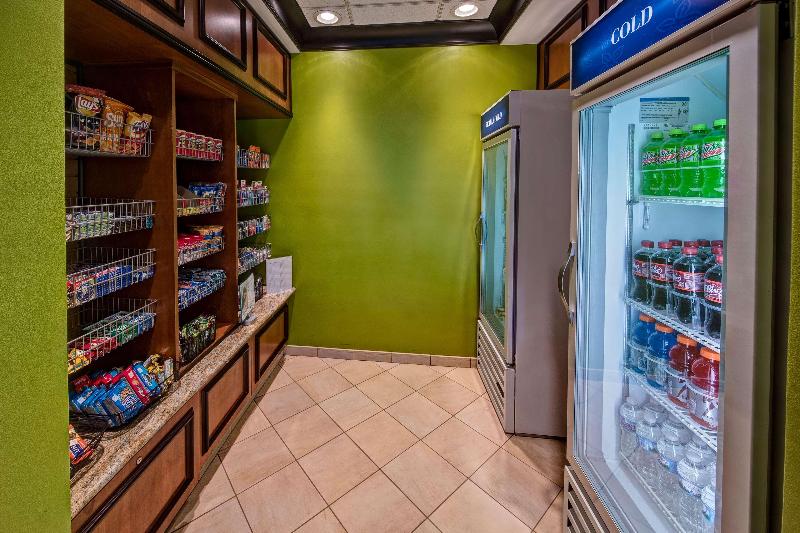 Отель Hilton Garden Inn Indianapolis Northeast/fishers