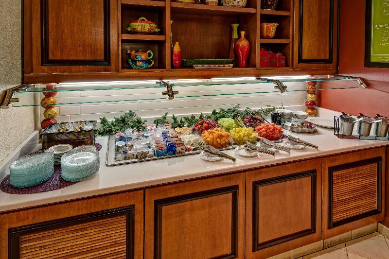 Отель Hilton Garden Inn Indianapolis Northeast/fishers