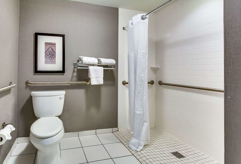 בית מלון כפרי Hilton Garden Inn Louisville/northeast