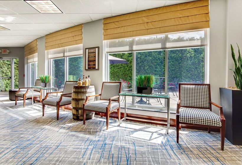 בית מלון כפרי Hilton Garden Inn Louisville/northeast