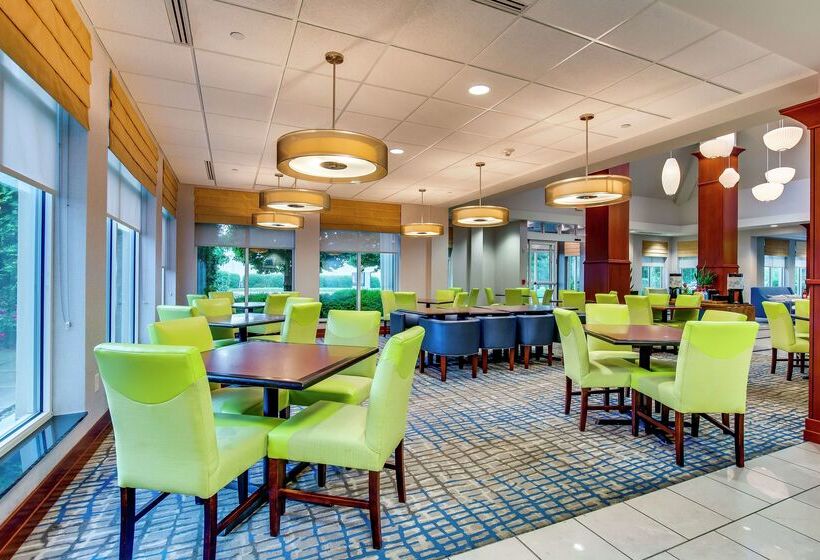בית מלון כפרי Hilton Garden Inn Louisville/northeast