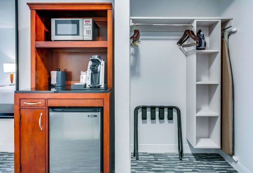 בית מלון כפרי Hilton Garden Inn Louisville/northeast