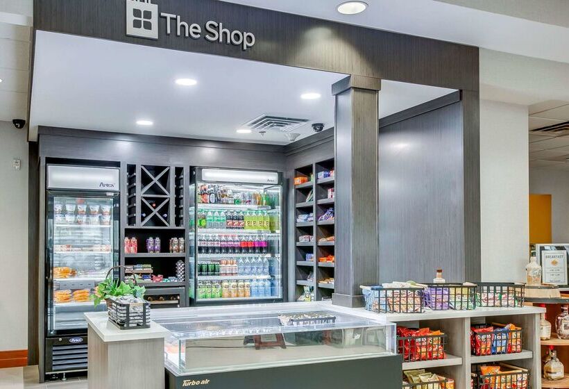 בית מלון כפרי Hilton Garden Inn Louisville/northeast