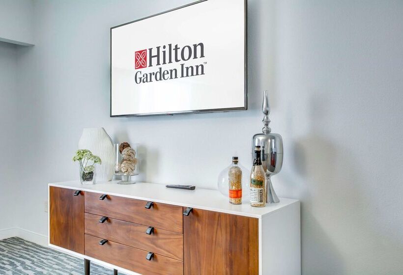 בית מלון כפרי Hilton Garden Inn Louisville/northeast