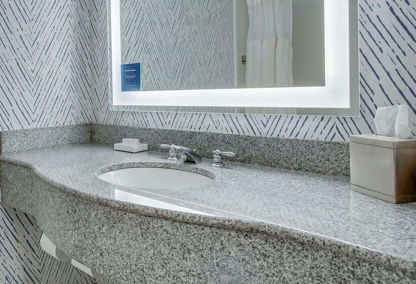 בית מלון כפרי Hilton Garden Inn Louisville/northeast