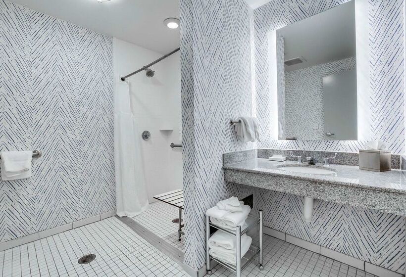 בית מלון כפרי Hilton Garden Inn Louisville/northeast