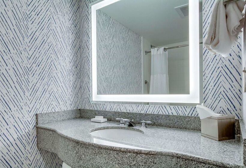 בית מלון כפרי Hilton Garden Inn Louisville/northeast