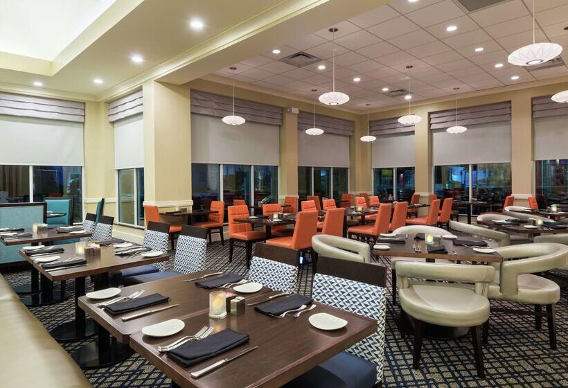 Отель Hilton Garden Inn Tampa Airport Westshore