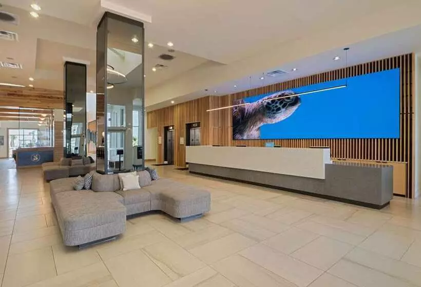 ホテル Hilton Pensacola Beach