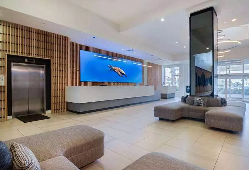 ホテル Hilton Pensacola Beach