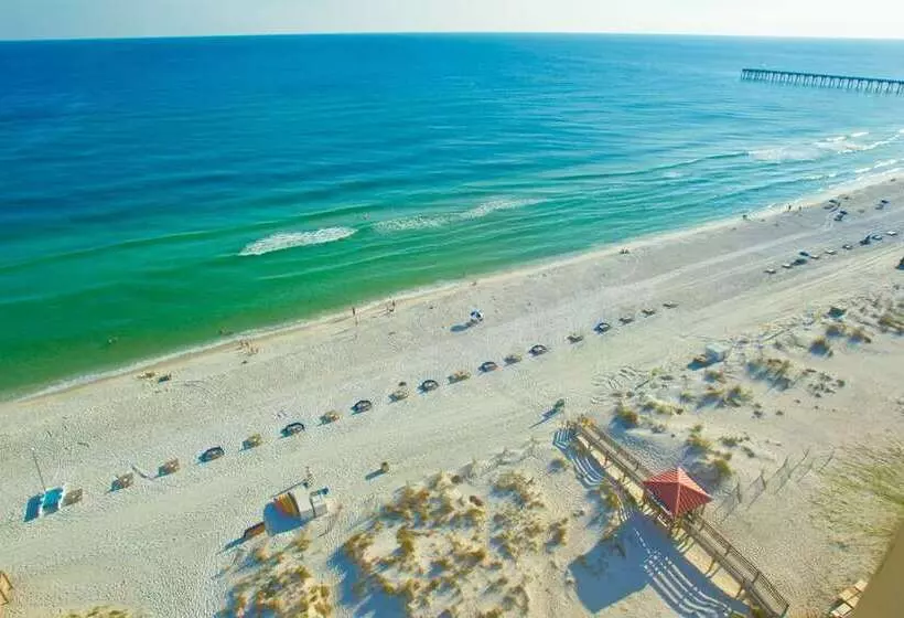 ホテル Hilton Pensacola Beach