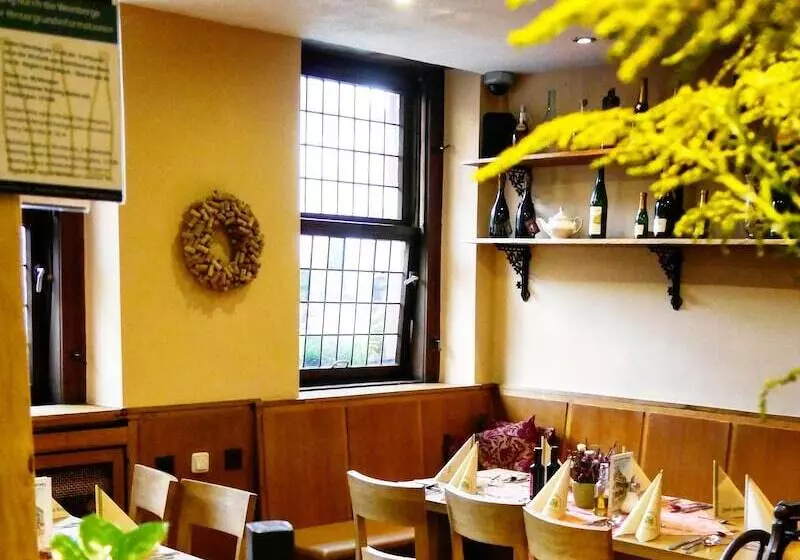 Weinhotel Des Riesling Zum Grünen Kranz