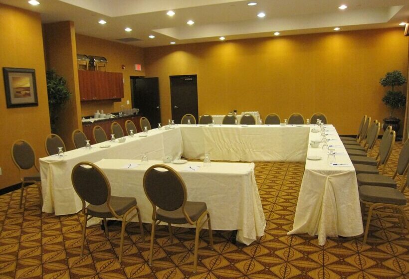 Holiday Inn Express Hotel & Suites Clarington   Bowmanville, An Ihg