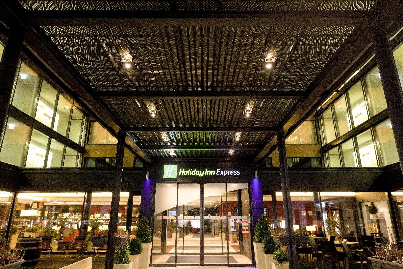 호텔 Holiday Inn Express Zürich Airport, An Ihg