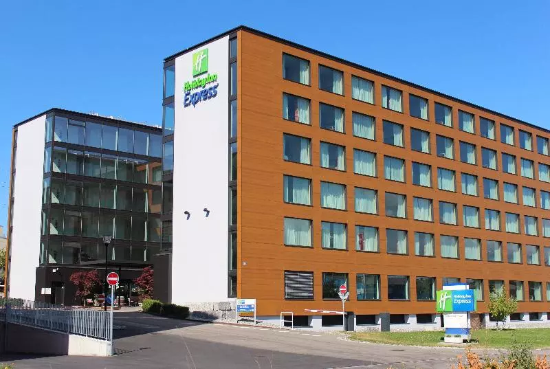 酒店 Holiday Inn Express Zürich Airport, An Ihg