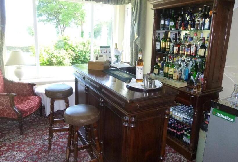 בית מלון כפרי Loch Lein Country House