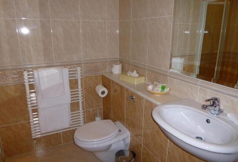 בית מלון כפרי Loch Lein Country House