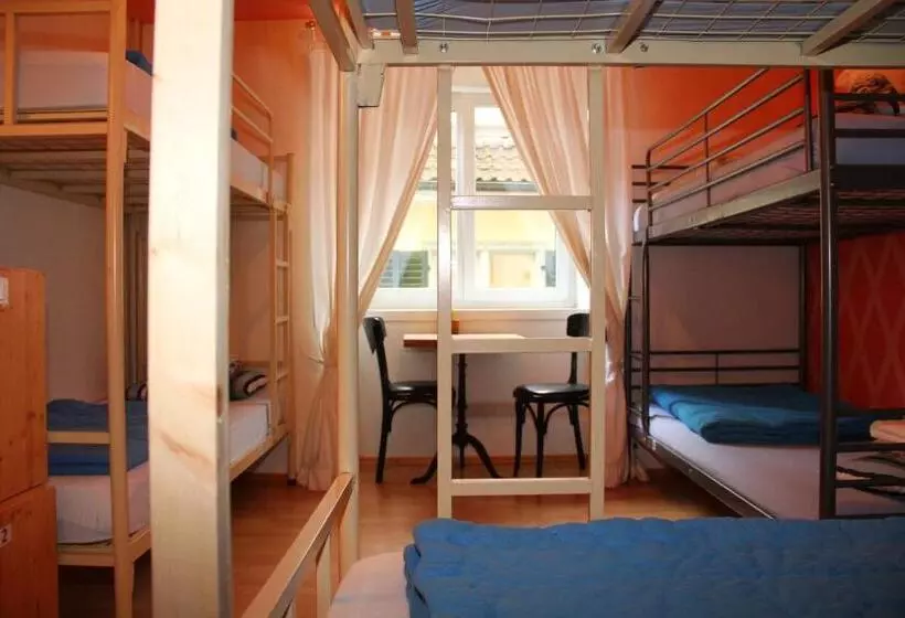 Hotel Oldtown Hostel Otter