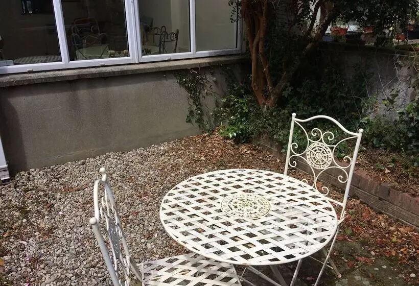 Hotelli Priest Bridge Cottage