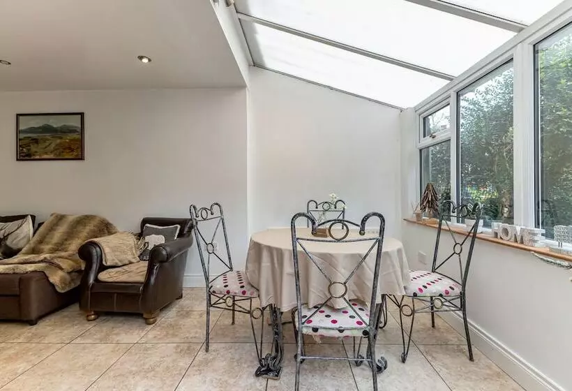 Hotelli Priest Bridge Cottage