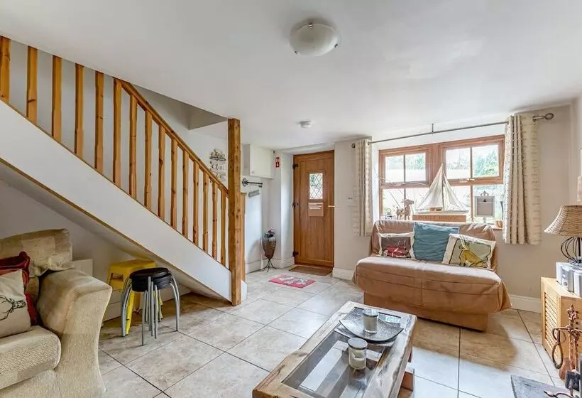 Hotelli Priest Bridge Cottage