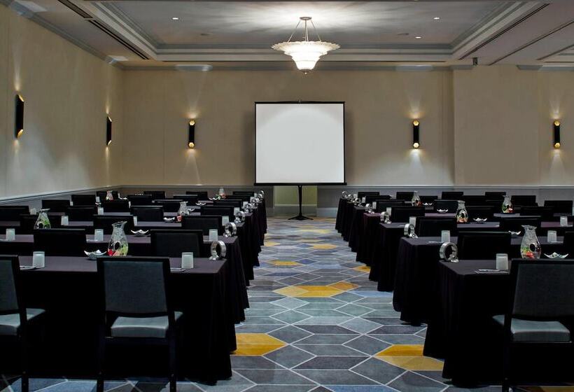 Otel Renaissance Providence Downtown