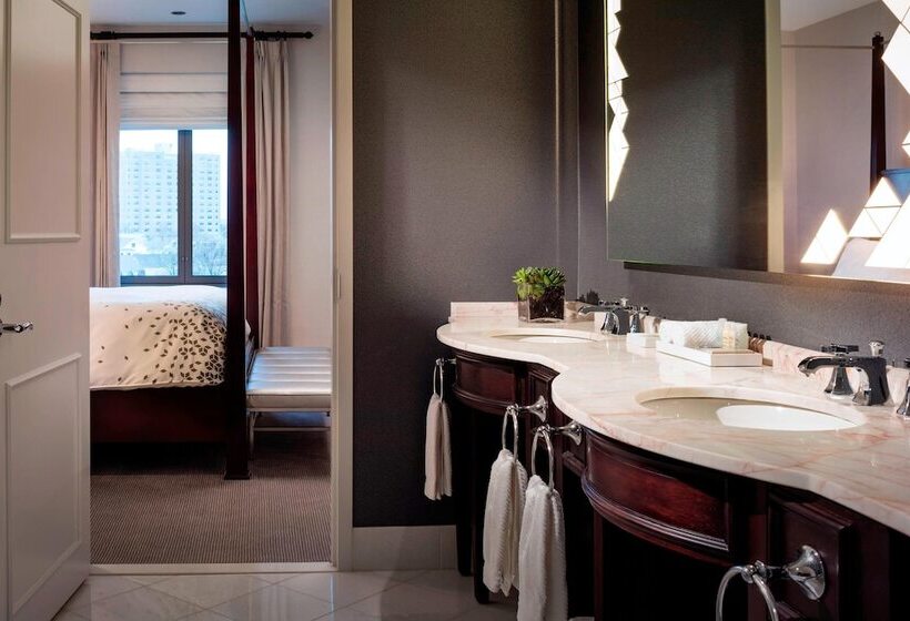 Otel Renaissance Providence Downtown