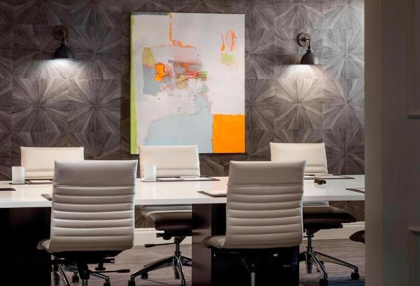 Otel Renaissance Providence Downtown