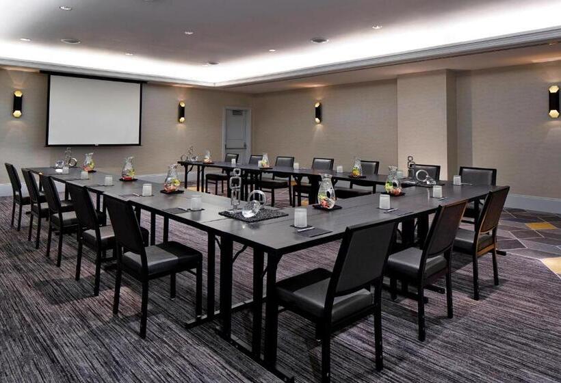 Otel Renaissance Providence Downtown