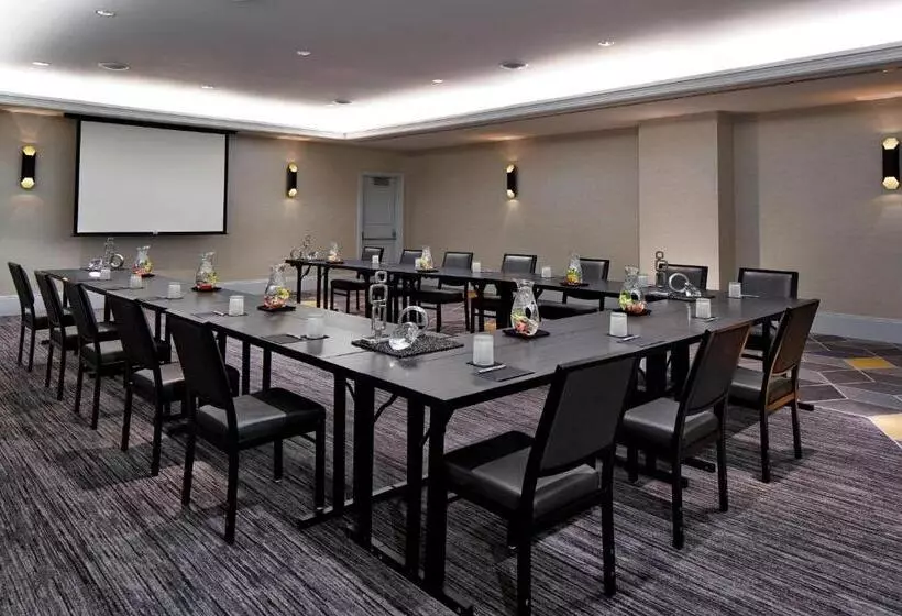 هتل Renaissance Providence Downtown