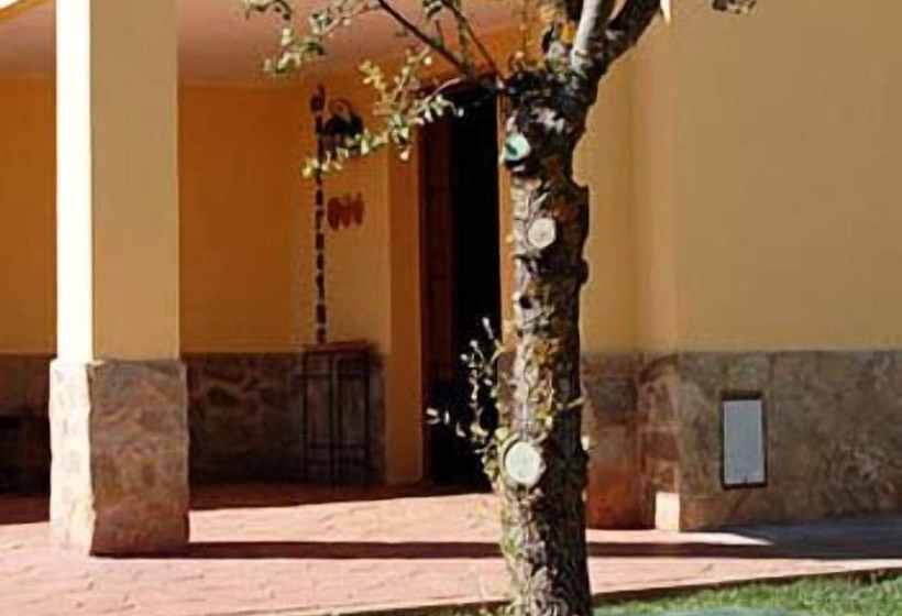 בית מלון כפרי Sierra Luz