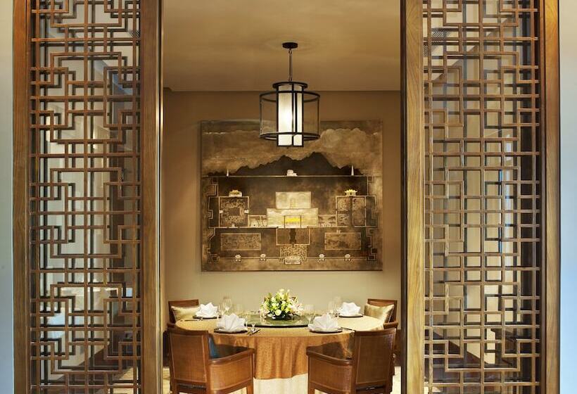 בית מלון כפרי The St. Regis Lhasa Resort