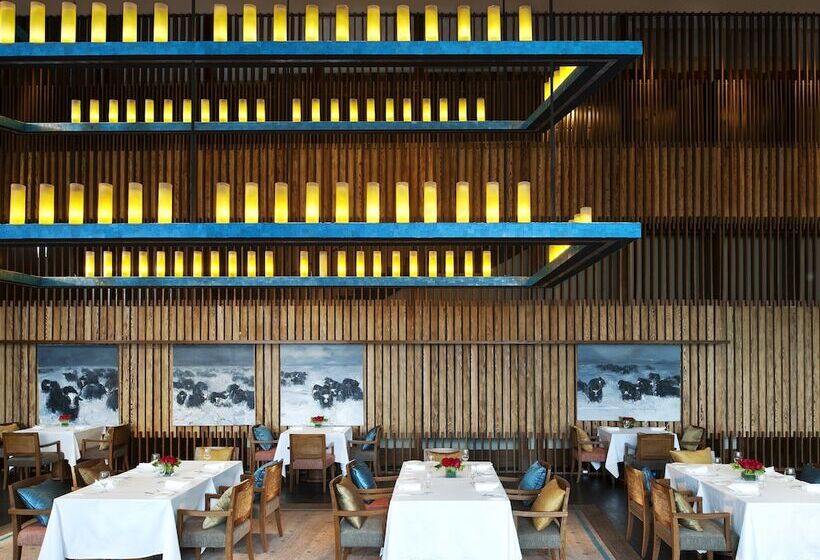 בית מלון כפרי The St. Regis Lhasa Resort