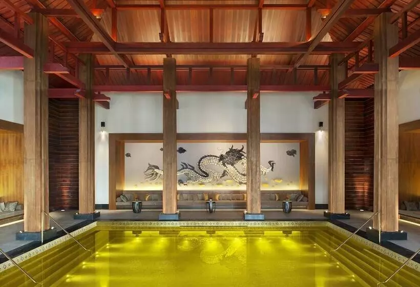 Hotel The St. Regis Lhasa Resort