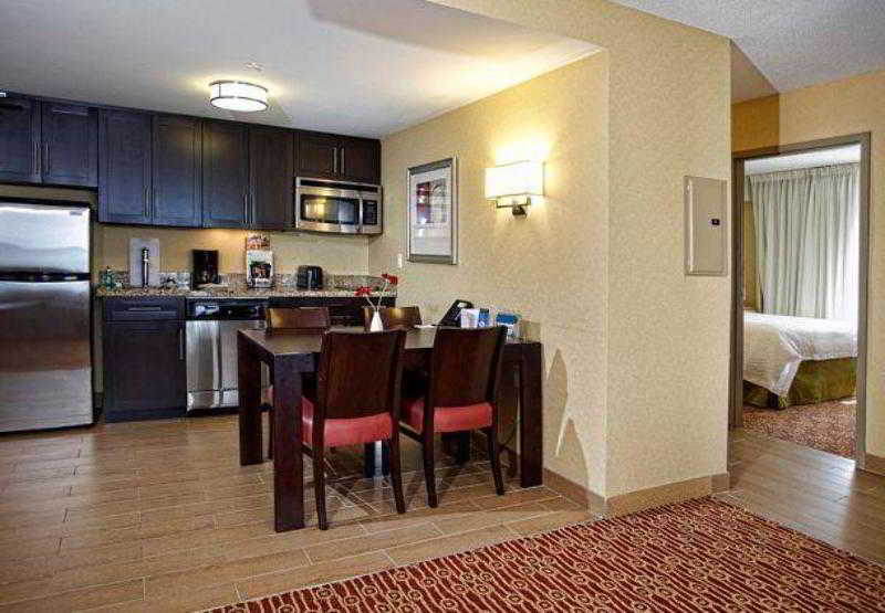 Отель Towneplace Suites By Marriott Sudbury