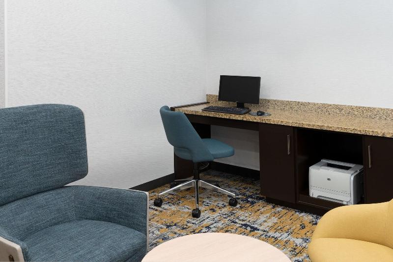 Отель Towneplace Suites By Marriott Sudbury