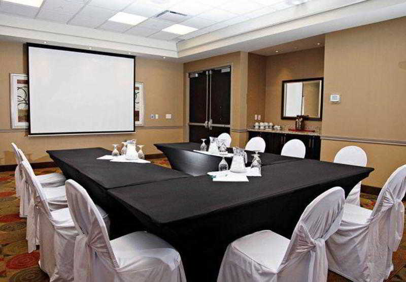 Отель Towneplace Suites By Marriott Sudbury