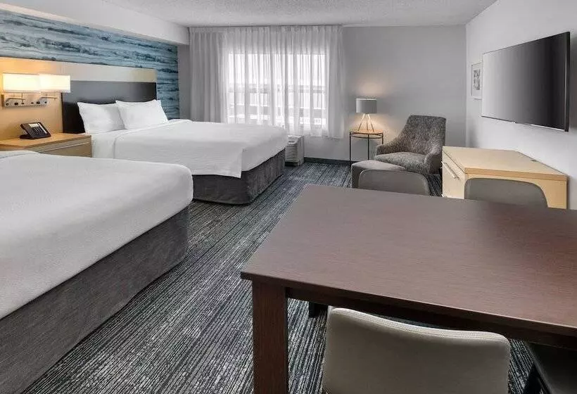 Отель Towneplace Suites By Marriott Sudbury