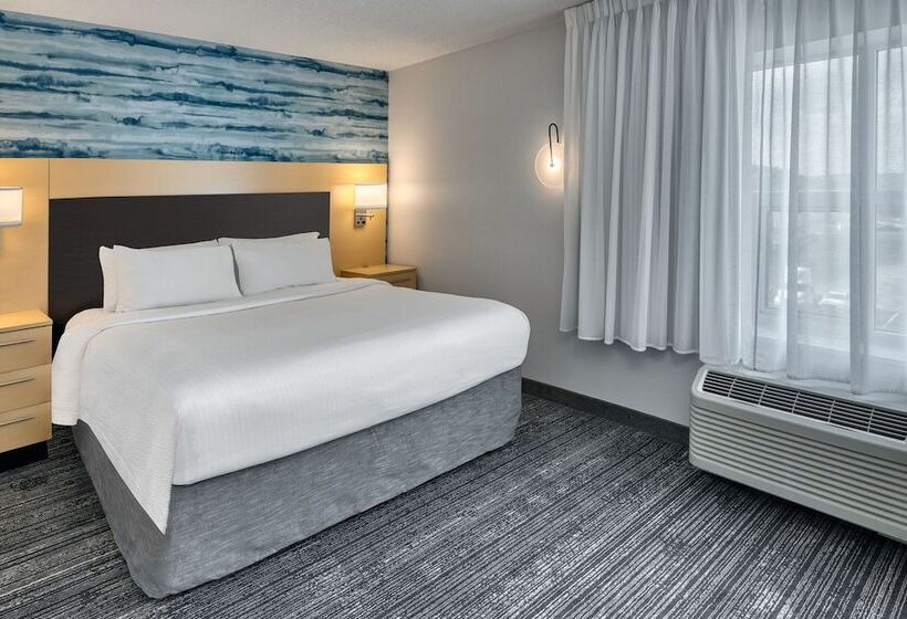 Отель Towneplace Suites By Marriott Sudbury
