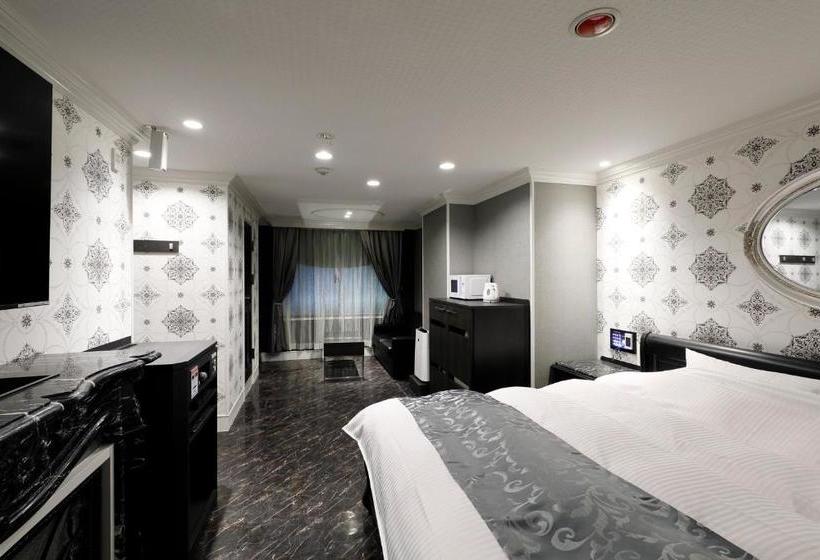 ホテルバースデーきよす店 Hotel Birthday Kiyosu